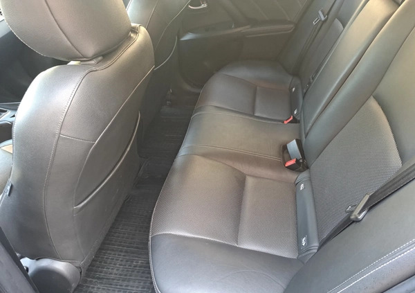 Toyota Avensis cena 57000 przebieg: 153982, rok produkcji 2017 z Chorzów małe 301